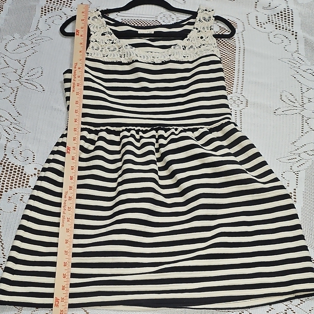 Maison Jules Striped Dress with Crochet Detail - Picture 4 of 8